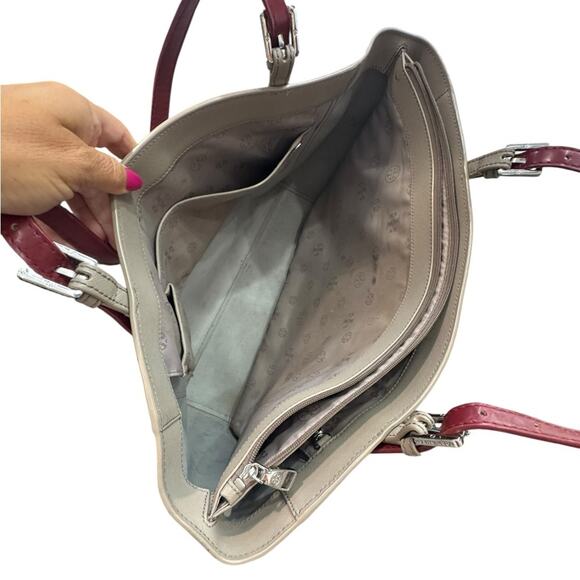 TORY BURCH York Tan Leather Tote Bag with Red handles - Picture 8 of 15